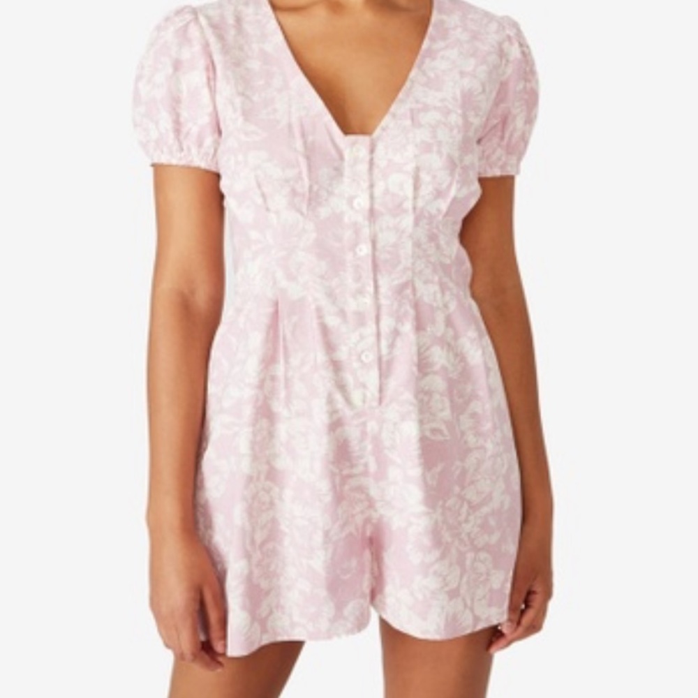 - 2/$30 cotton on Claudia magnolia orchid romper L new